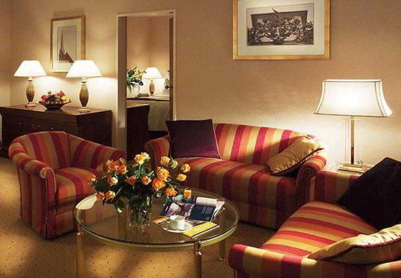 Renaissance Zurich Hotel Zimmer foto